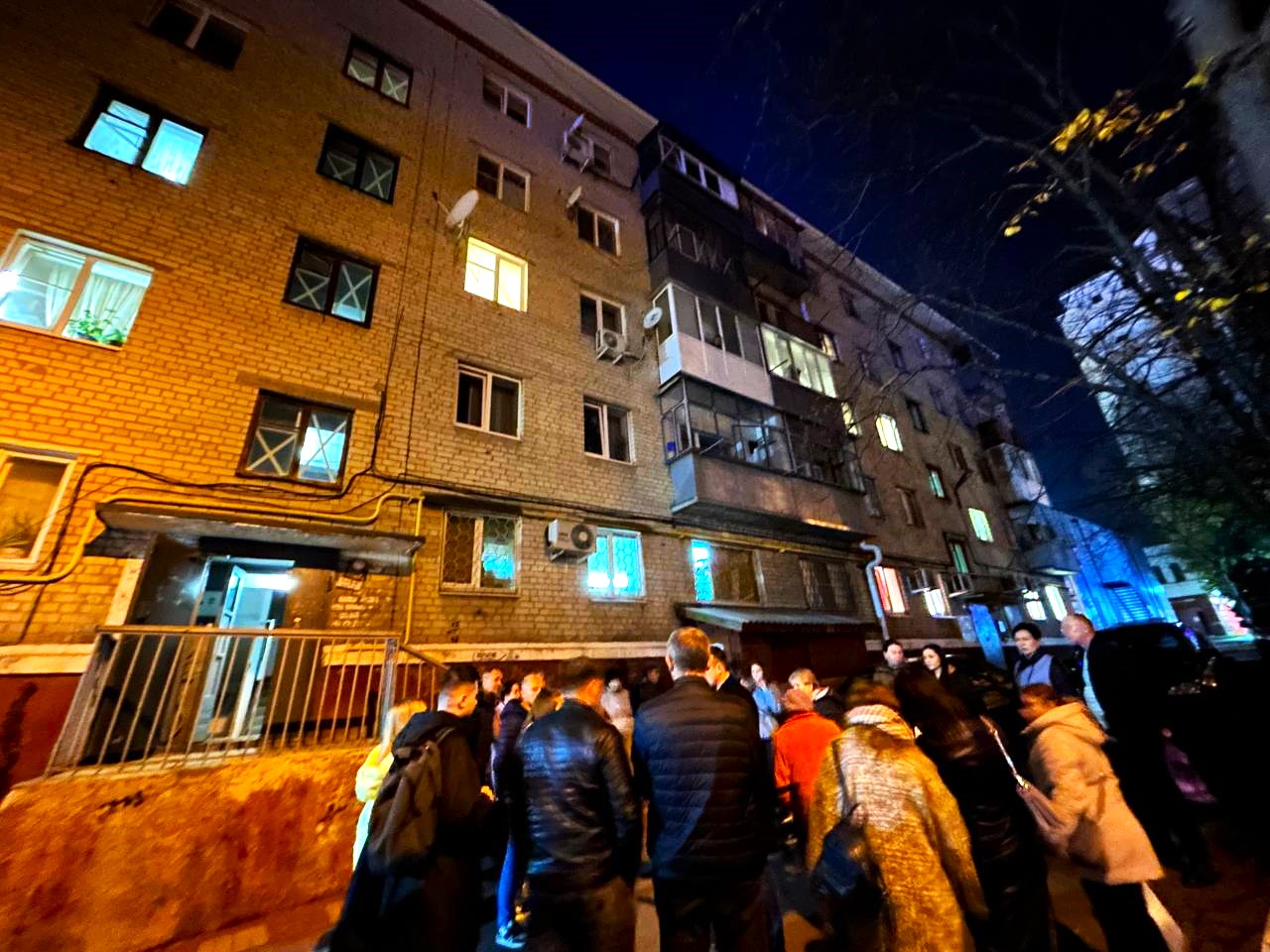 дом