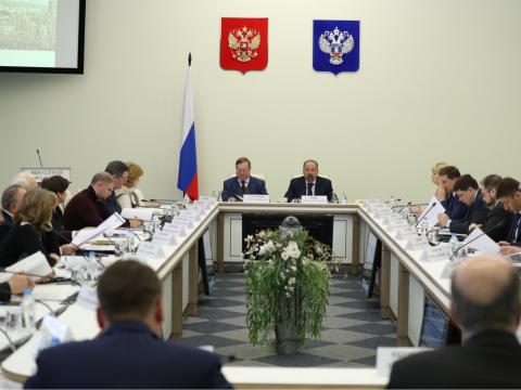 ОБЩЕСТВЕННЫЙ СОВЕТ ПРИ МИНСТРОЕ РОССИИ ОТМЕТИЛ РЕГИОНЫ С ЛУЧШИМИ ПОКАЗАТЕЛЯМИ ПО ЗАМЕНЕ ЛИФТОВ 