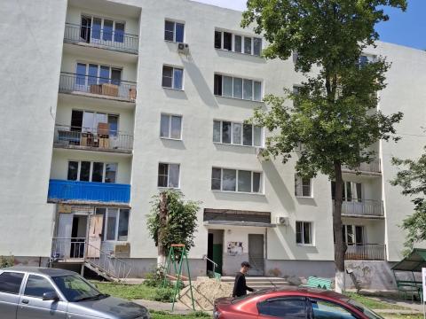 п